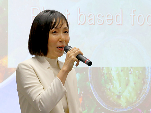 一般社団法人植物性料理研究家協会主催　「プラントベースフードアドバイザー養成講座」　講師　浅倉 亜美